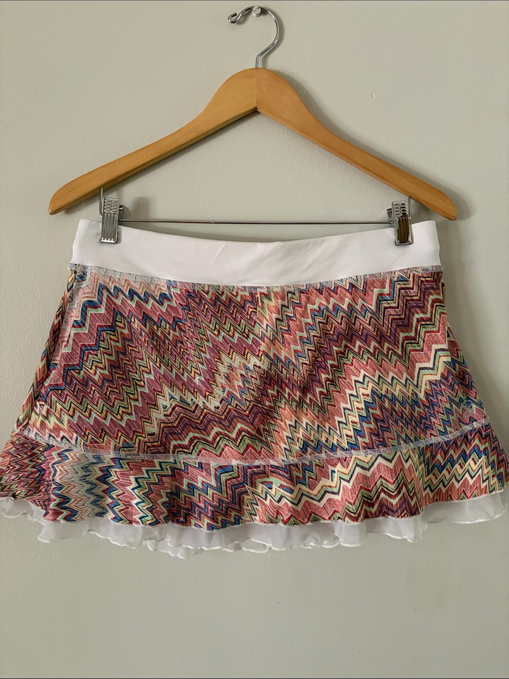 Sofibella UV Colors Tennis Pickleball Skort  Chevron Pattern w/Built In Shorts